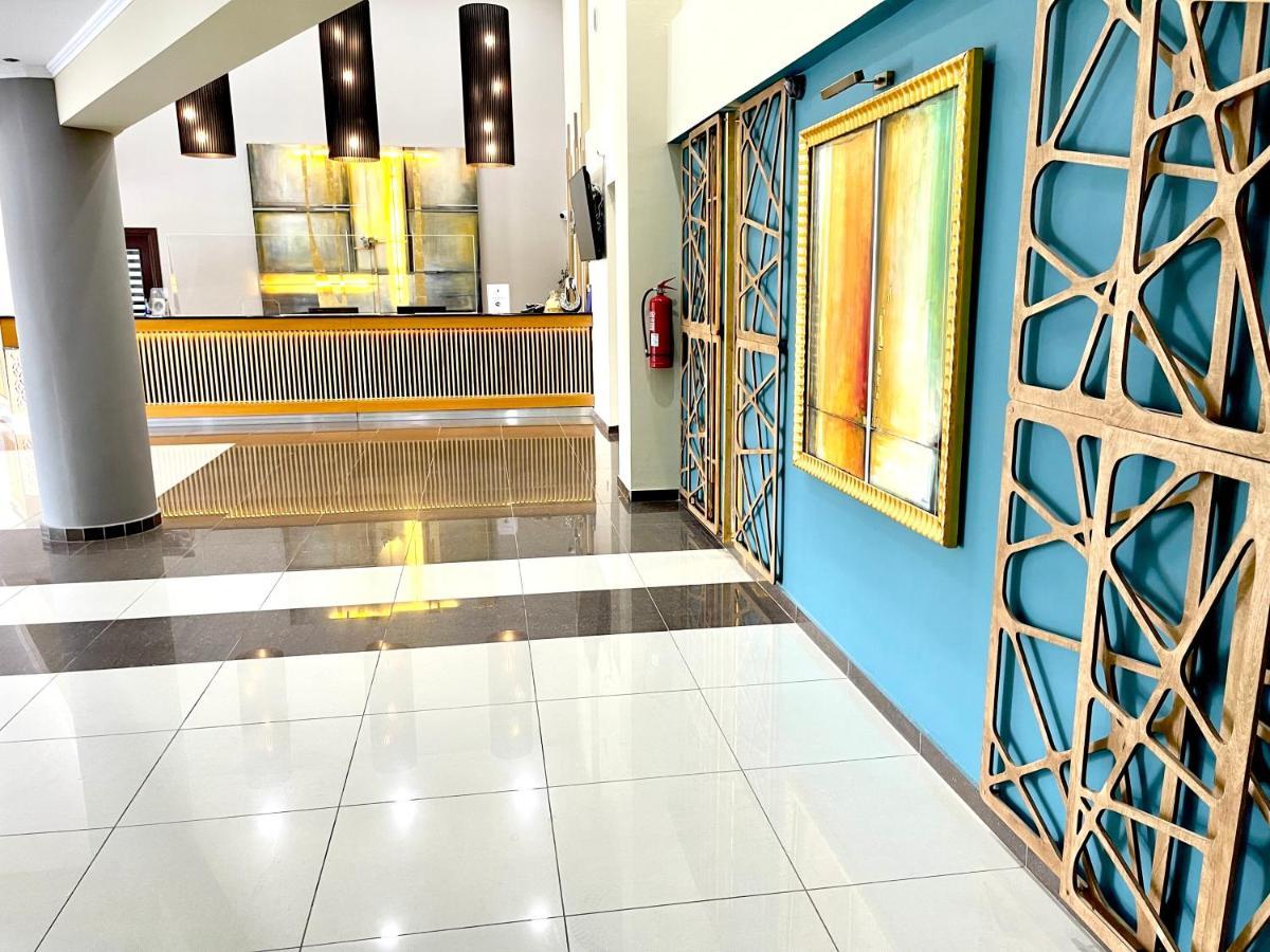 Kornilios Palace Hotel 4*