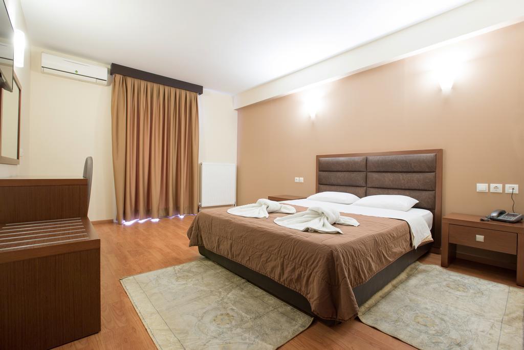 Hotel Kornilios Palace 4*